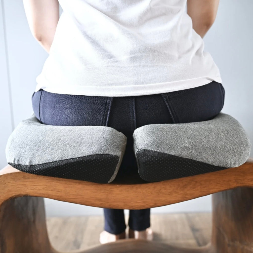 ErgoComfort™ – Ergonomisk Sittdyna & Ryggstöd